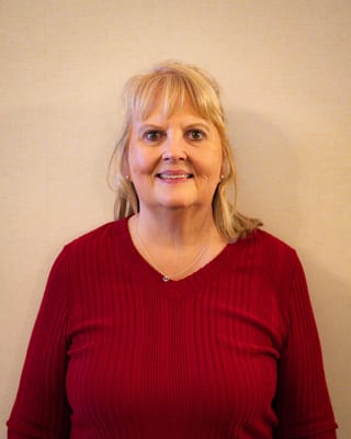Leslie Neher, office manager at AB Automotive Equipment